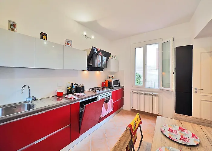 Rosso Corallo * Lerici